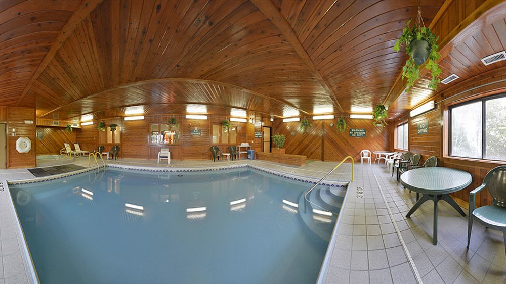 Days Inn By Wyndham Topeka Exteriér fotografie